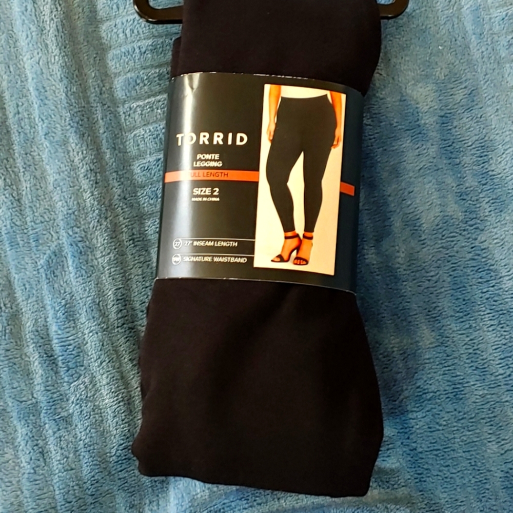 Torrid Pointe Leggings